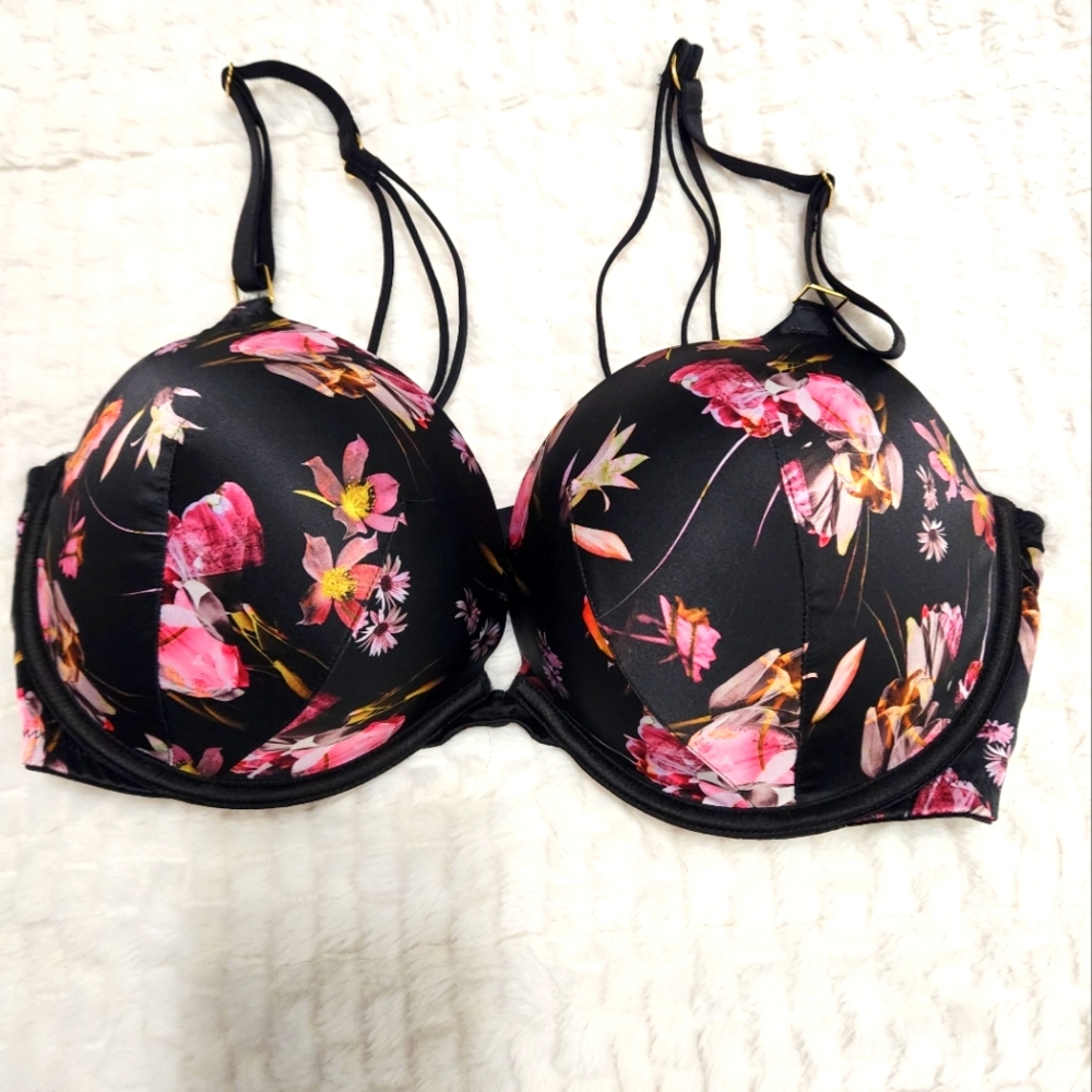 Victoria's Secret Very Sexy Push Up bra